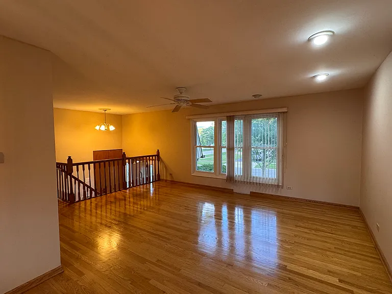 3990 Hudson Dr — Photo 3