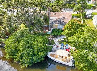 9665 2nd St N, Saint Petersburg, FL 33702