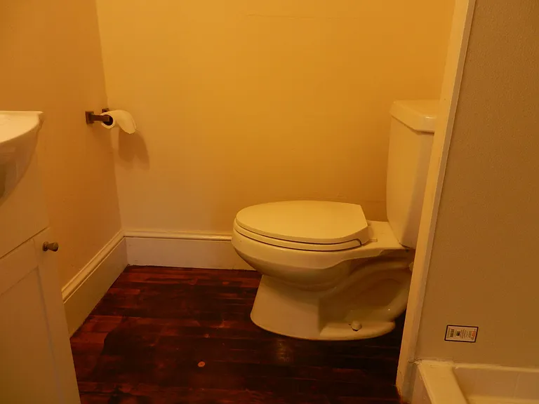 The second Bathroom