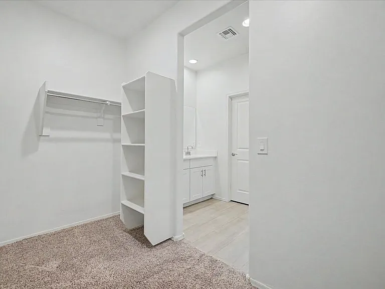 10315 W Robertson St — Photo 23
