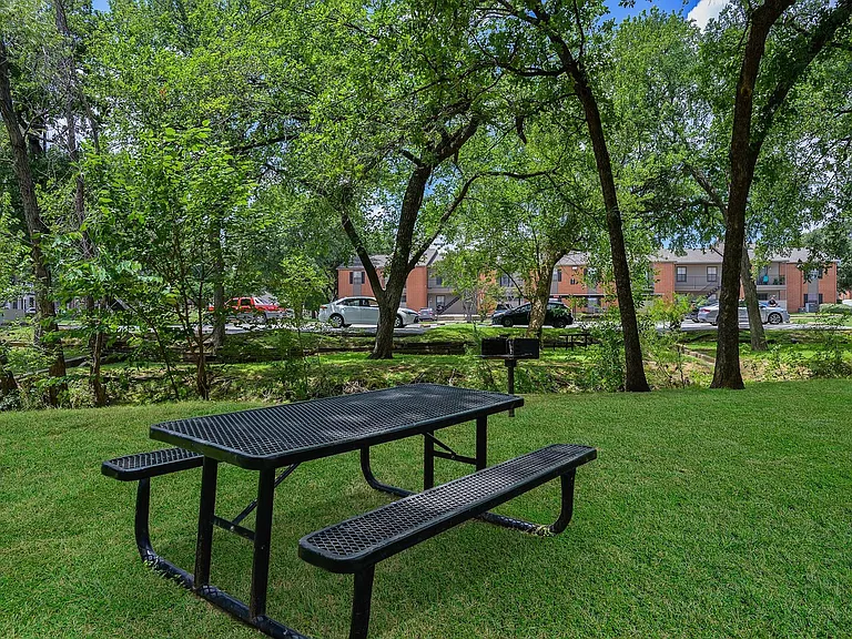 Windmill Terrace — Photo 4