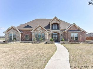5401 Stone Lake Dr, Wichita Falls, TX 76310