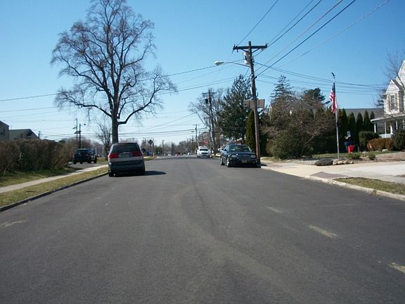 5th image of 644 E Preston Ave