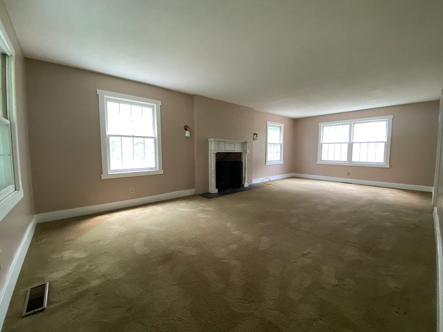 8813 Old Indian Trail — Photo 3