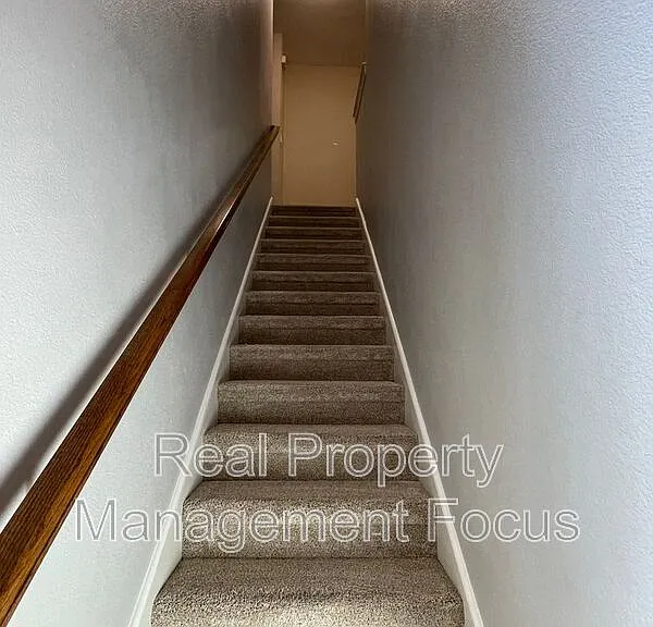 4645 Penelope Ln — Photo 11