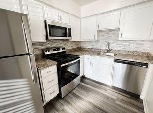Walnut Creek Townhomes, Cincinnati, OH 45236