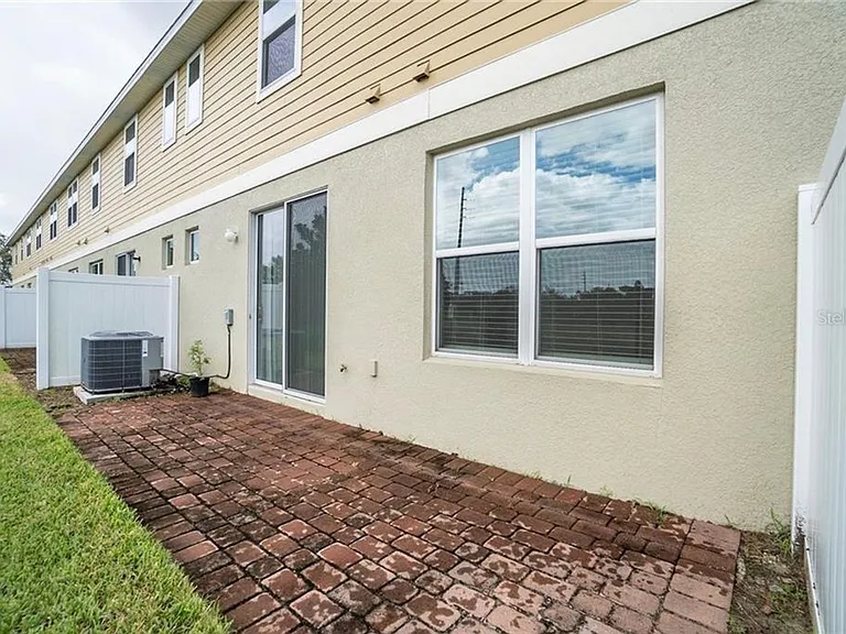 3595 Sanctuary Dr — Photo 13