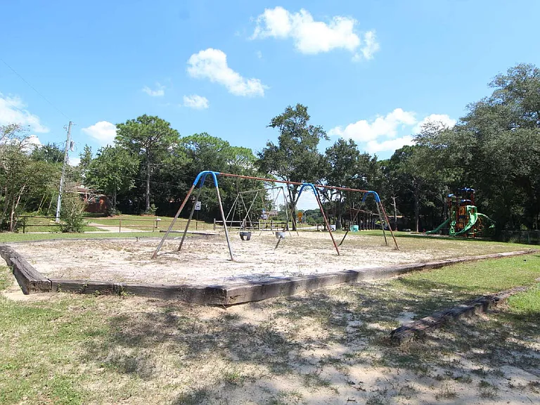 5207 Charbar Dr #B — Photo 17