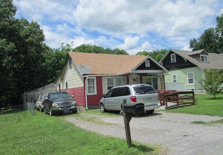 1st image of 702 Idlewild Dr