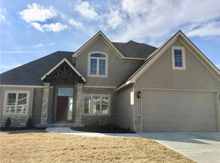 4514 NW Sienna Rdg, Riverside, MO 64150