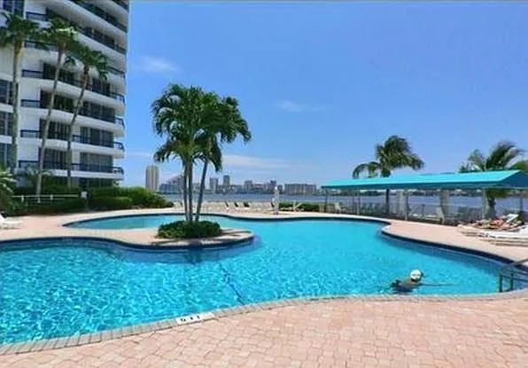 3530 Mystic Pointe Dr #20 — Photo 9