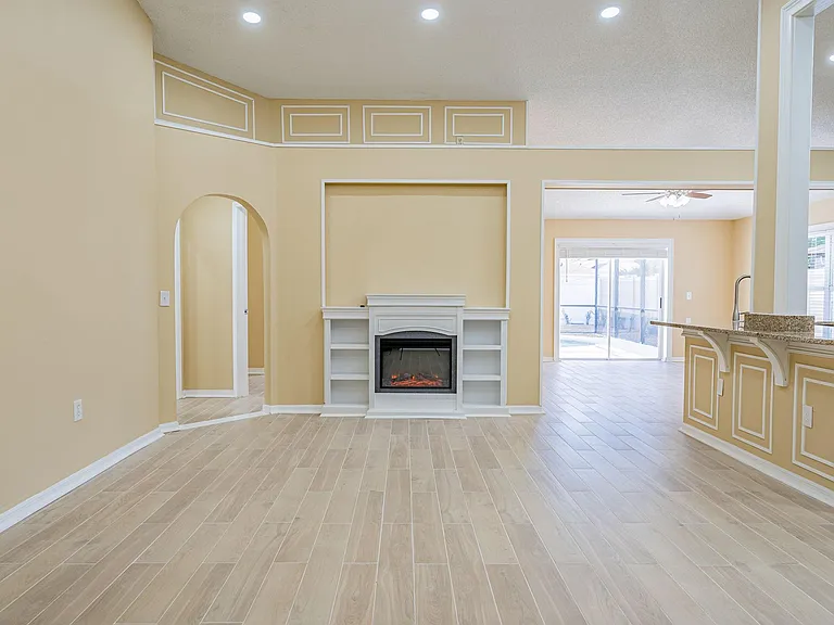 11318 Carabelee Cir — Photo 5