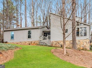 2440 Powder Rdg, Roswell, GA 30076