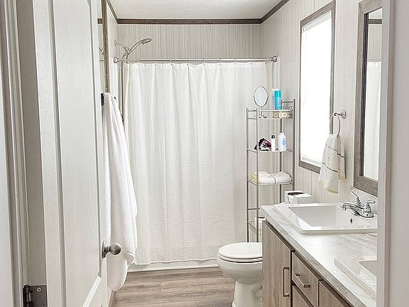 5th image of 3821 Towhee Ln