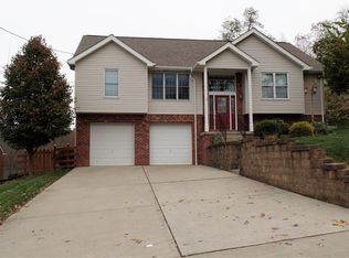 180 Thorne Dr, Washington, PA 15301