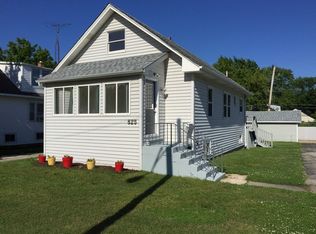 825 Sheridan Rd, Winthrop Harbor, IL 60096