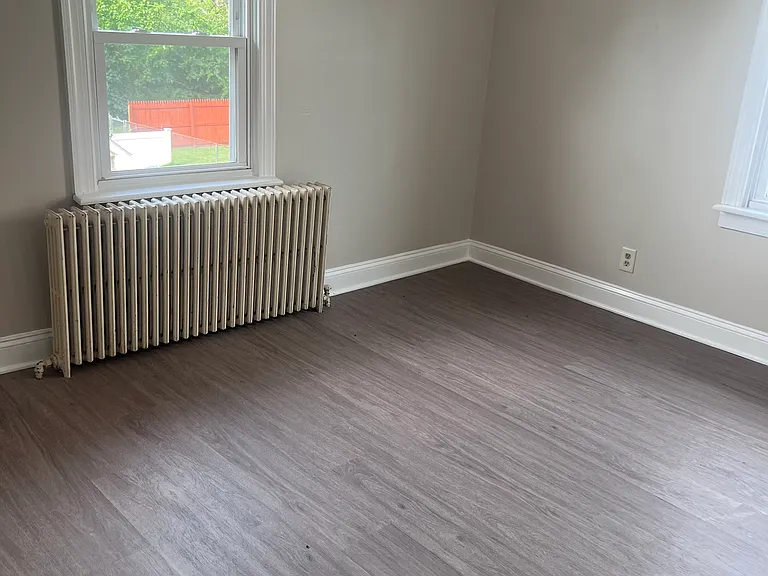 325 Broad St #323 — Photo 7