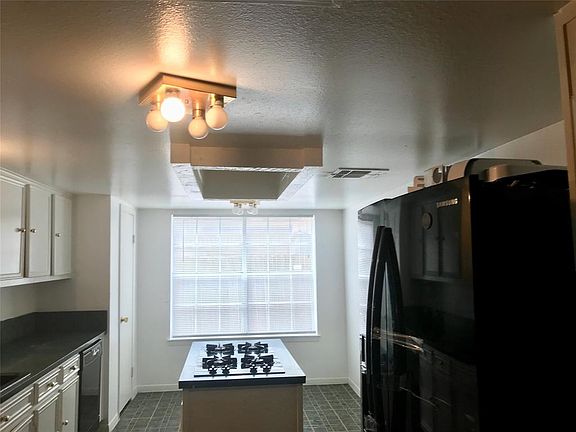4th image of 6614 Rowell Ct