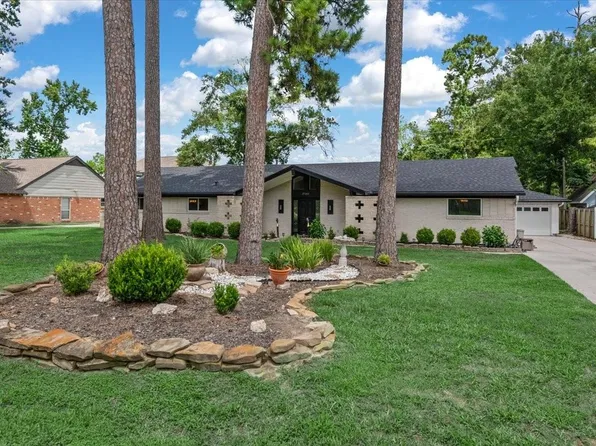 25402 Spring Ridge Dr, Spring, TX 77386