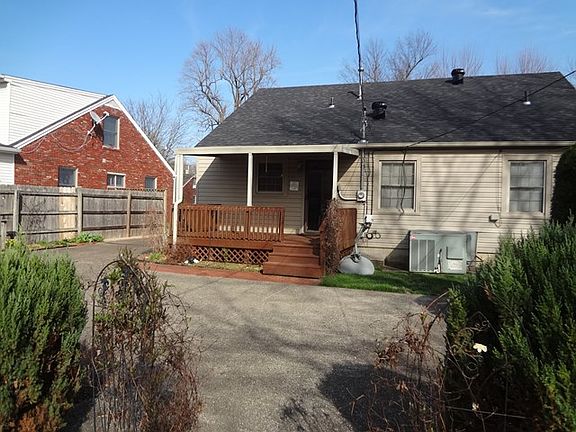 5th image of 2530 Iroquois Dr