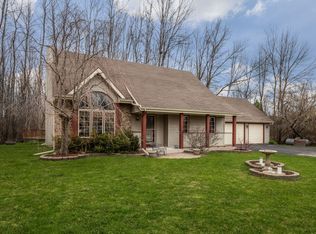 642 Falls Rd, Grafton, WI 53024