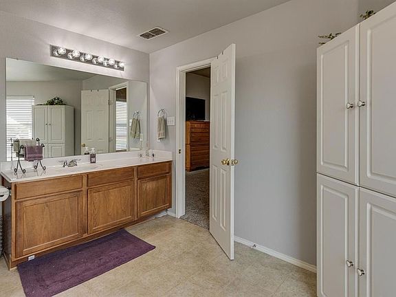 5th image of 9616 Orinda Dr