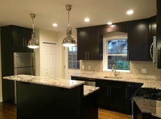 2211 24th St, Astoria, NY 11105