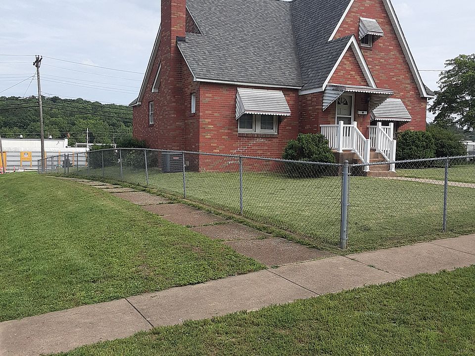 1st image of 717 N 2nd St
