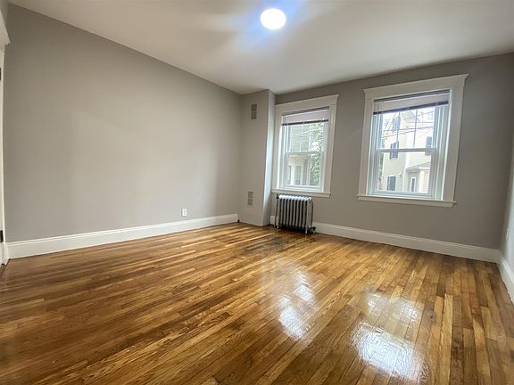 3rd image of 1556 Massachusetts Ave #4