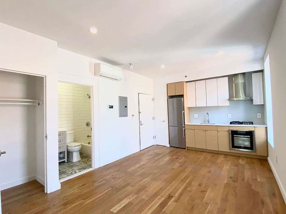1st image of 137 Nelson St #4BB