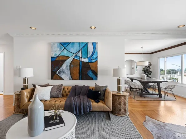 512 Panorama Dr, San Francisco, CA 94131