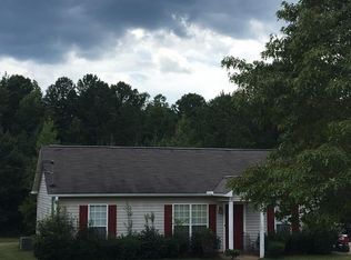 415 Hampton Green Dr, Lagrange, GA 30240