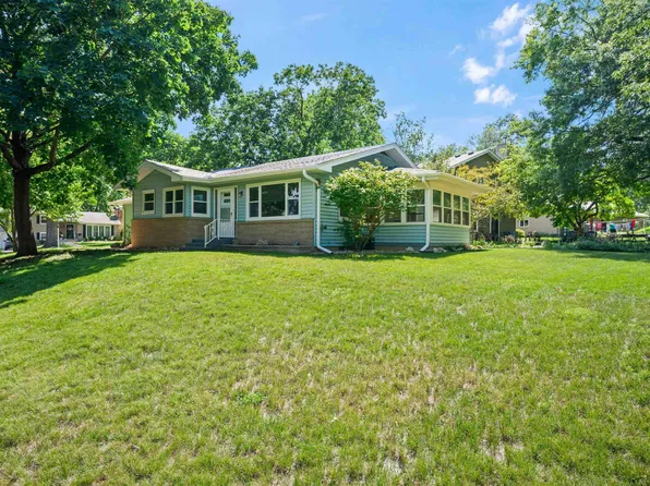 127 W Southbay Dr, Chillicothe, IL 61523