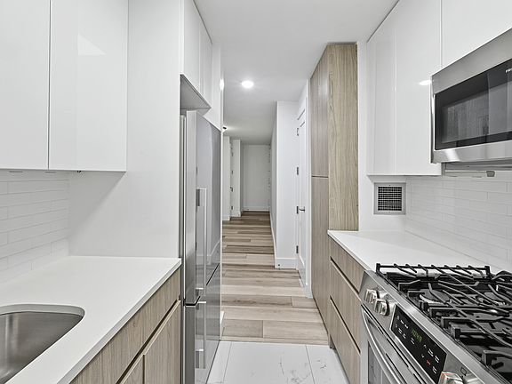 4th image of 315 W 57th St APT 7G