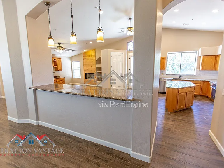 38414 N 12th St — Photo 16