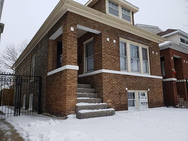1st image of 2022 N Leclaire Ave
