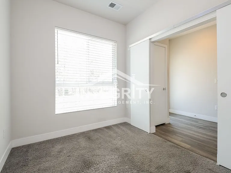 5557 W 10th Ave — Photo 18