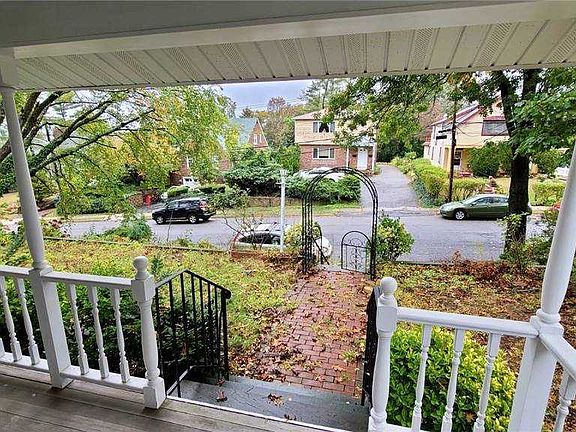 3rd image of 16 Craft Ave