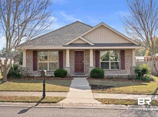 319 Bloomsbury Ave, Fairhope, AL 36532