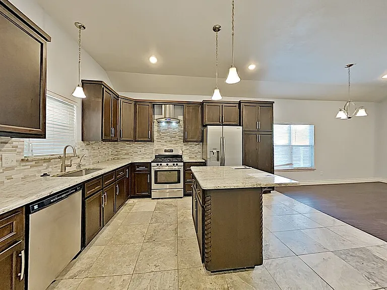 1414 Record Crossing Rd #B — Photo 4