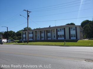 2221 63rd St #202, Urbandale, IA 50322