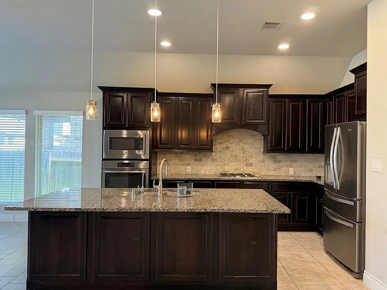 3719 Brampton Island Dr — Photo 3