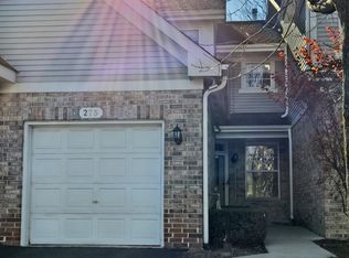 273 W 20th St, Lombard, IL 60148