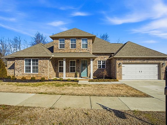 5th image of 208 Faraway Hills Dr