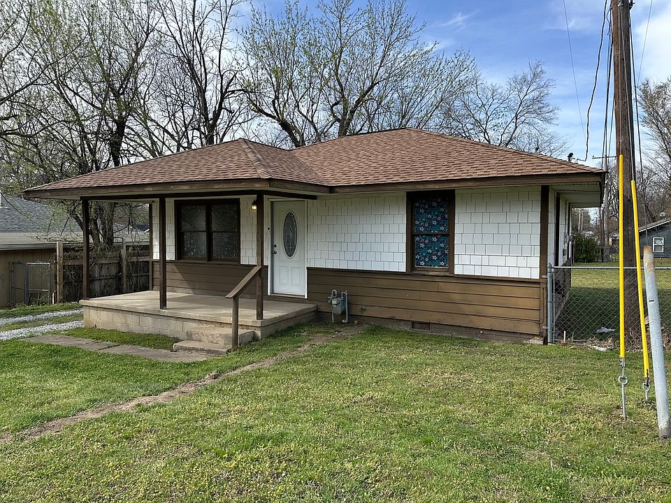 2711 E. Virgin St.