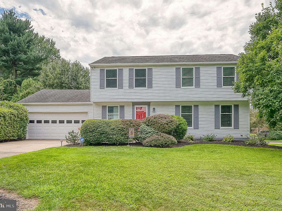 1st image of 110 Regent Dr