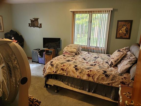 5th image of 10945 Park Dr
