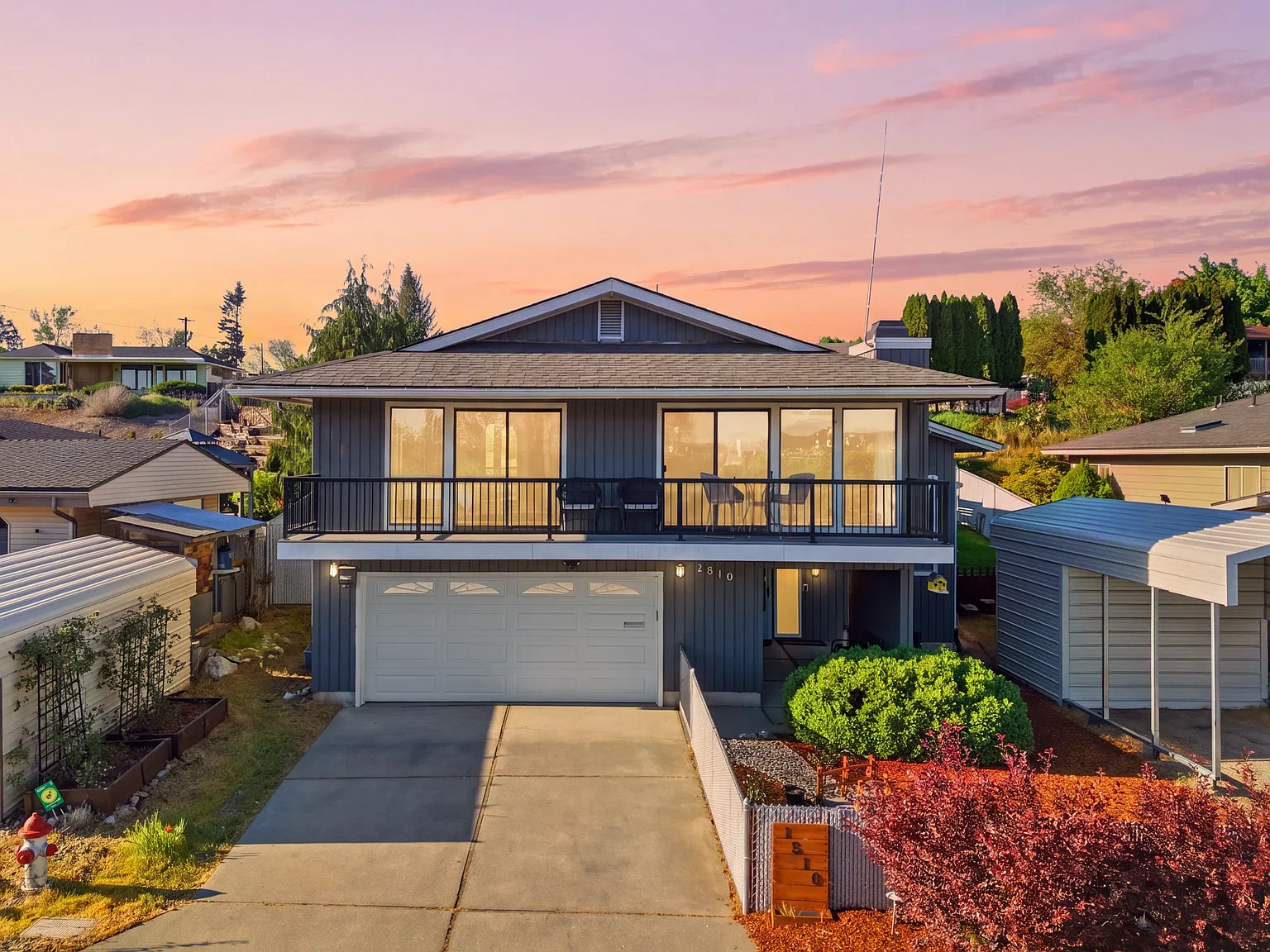 1510 W Cora Ct — Photo 1