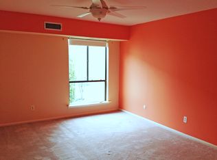 8922 Krewstown Rd APT 313, Philadelphia, PA 19115