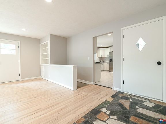 3rd image of 701 Eldon Dr
